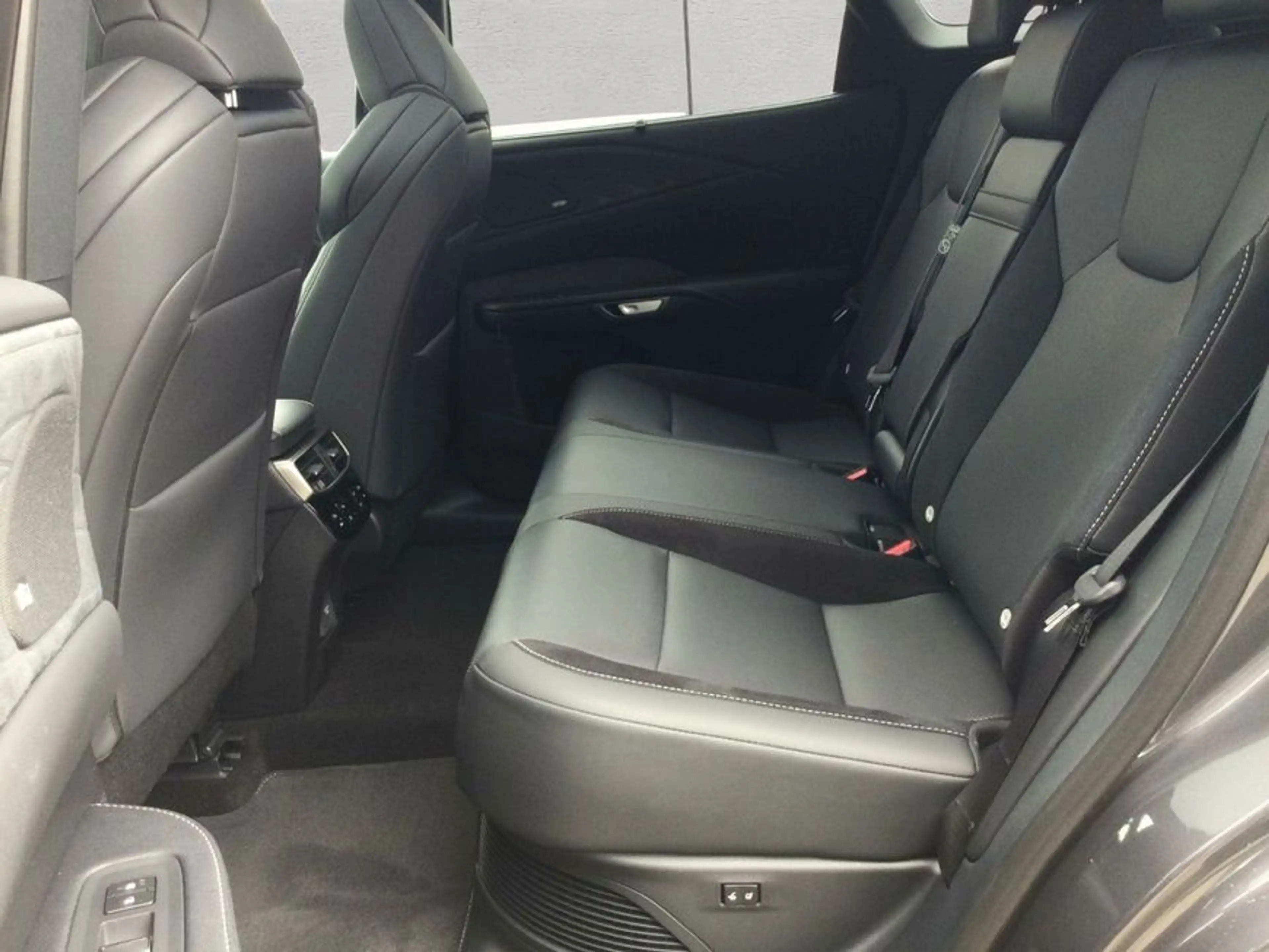 Lexus Others RX500h F-Sport Perform. +All Extras MMY2026 — photo 4