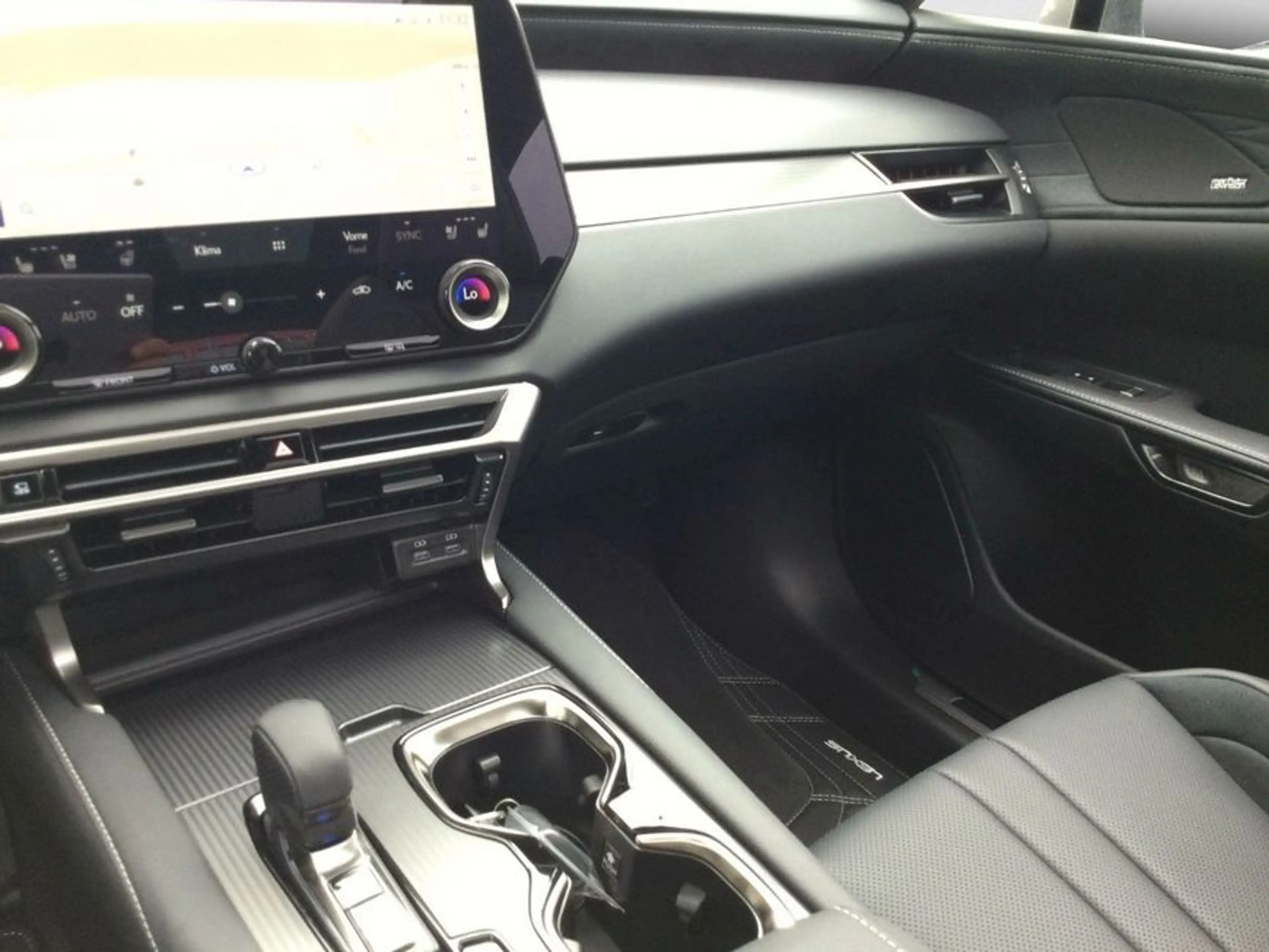 Lexus Others RX500h F-Sport Perform. +All Extras MMY2026 — photo 15