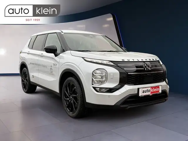 Mitsubishi Outlander Outlander 2,4 PHEV S-AWC Invite *Black Line*