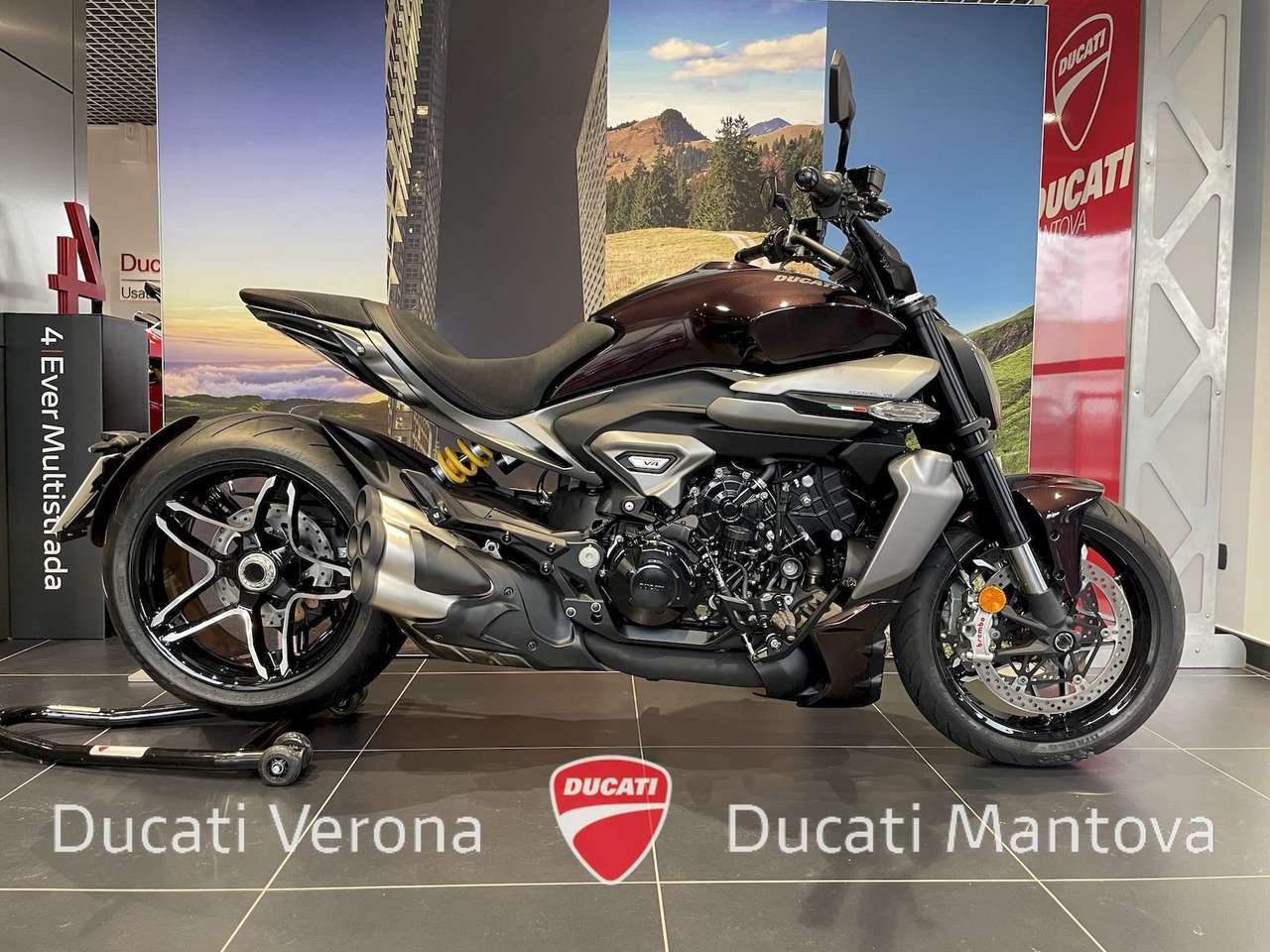 Ducati XDiavel X Diavel V4 - PRONTA CONSEGNA