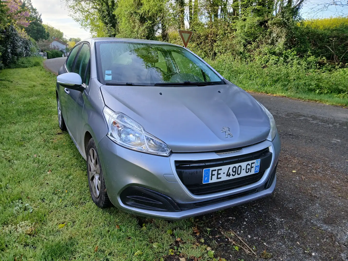 Peugeot 208 208 PureTech 68ch BVM5 Like Gris - 1