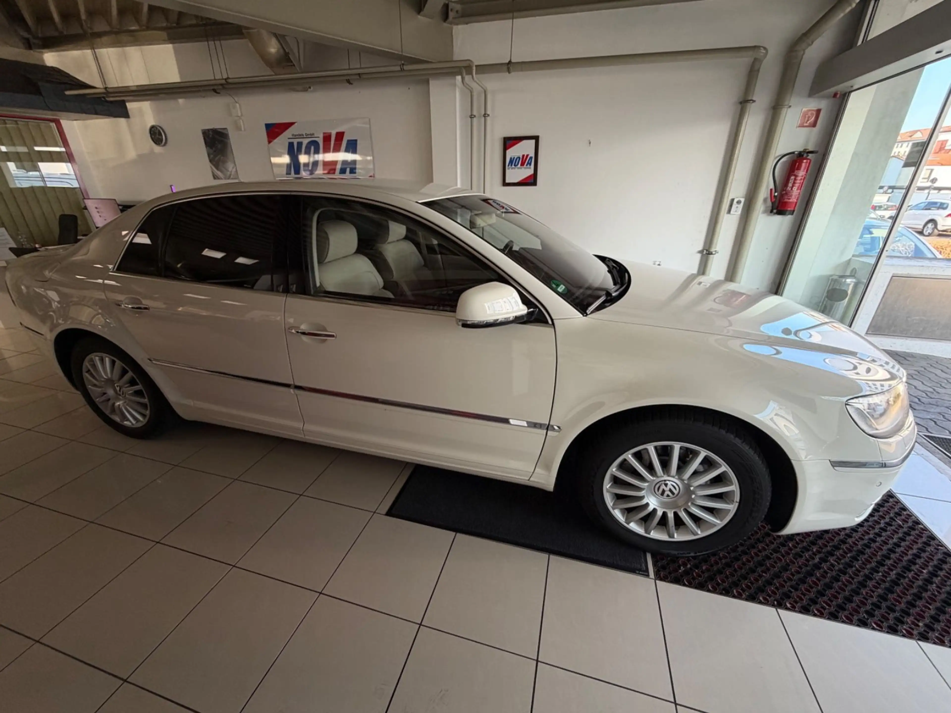 Volkswagen Phaeton 3.0 V6 TDI*KEYGO*MASSAGE*STNDHZ*TÜV NEU! — photo 8