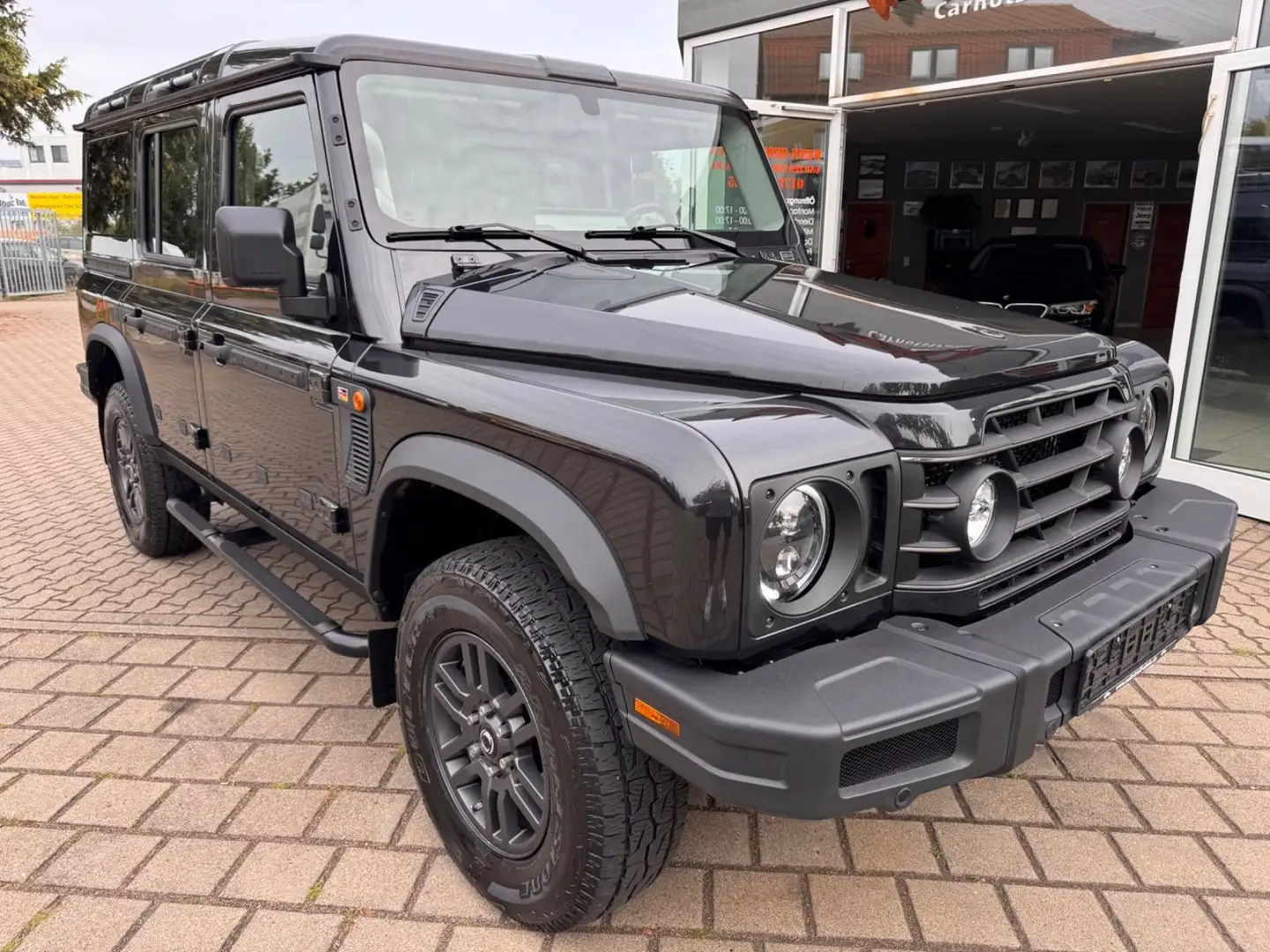 Ineos Grenadier Station Wagon Fieldmaster Edition Schwarz - 2