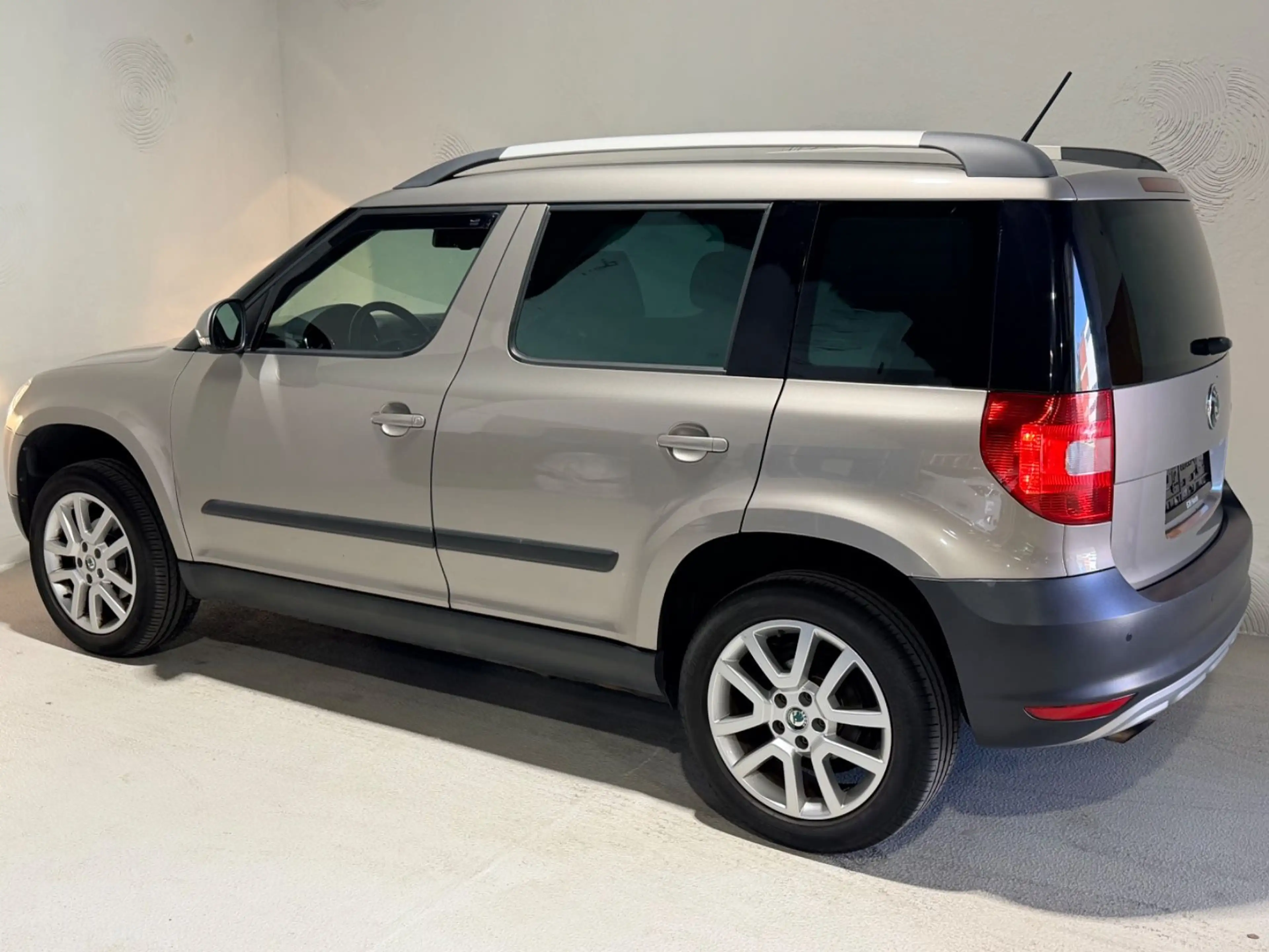 Skoda Yeti Ambition Plus Edition*Tempo*Kamera*Klimaatm — photo 9