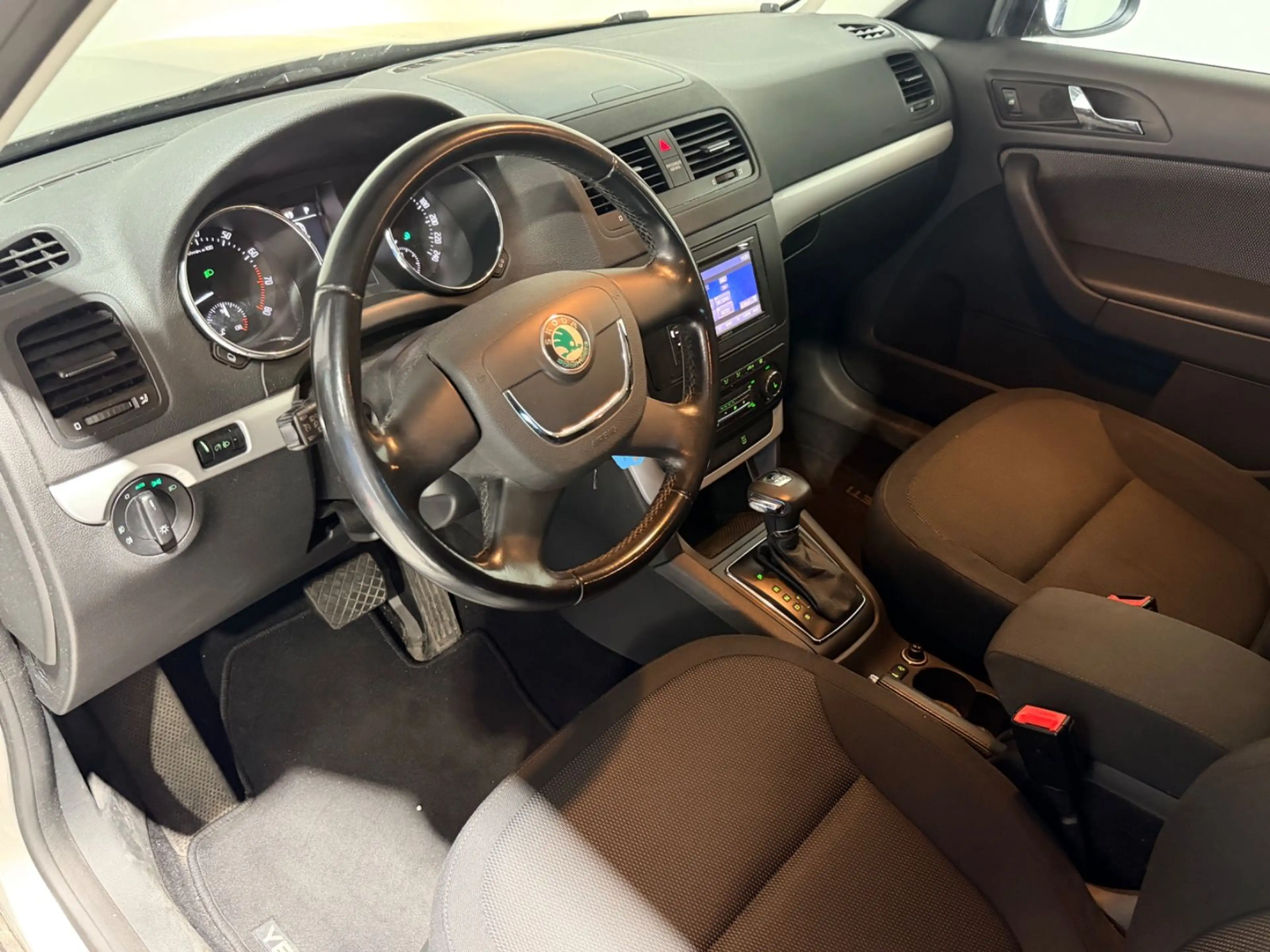 Skoda Yeti Ambition Plus Edition*Tempo*Kamera*Klimaatm — photo 11