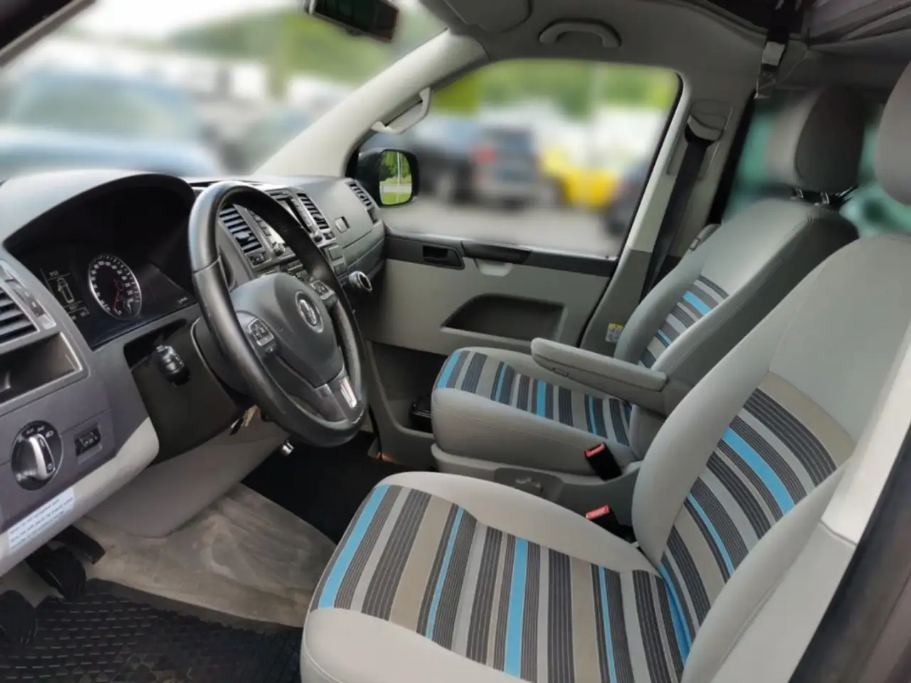 VOLKSWAGEN T5 CALIFORNIA BEACH 2.0 TDI 179CH - CHAUFFAGE STATIONNAIRE - BVM - ATTELAGE - 87400 KMS