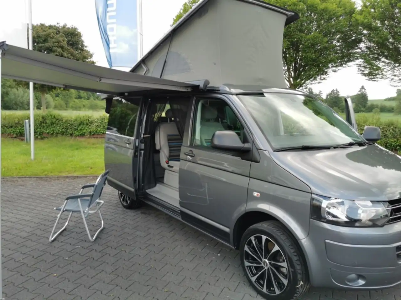 VOLKSWAGEN T5 CALIFORNIA BEACH 2.0 TDI 179CH - CHAUFFAGE STATIONNAIRE - BVM - ATTELAGE - 87400 KMS