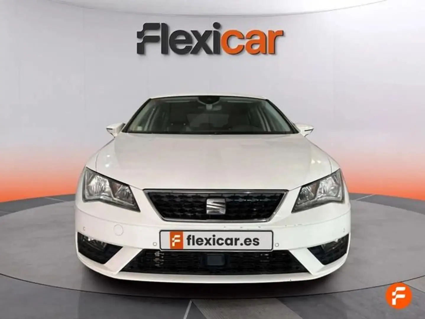 SEAT Leon 1.6 TDI 85kW (115CV) S&S Style Visio Ed Blanco - 2