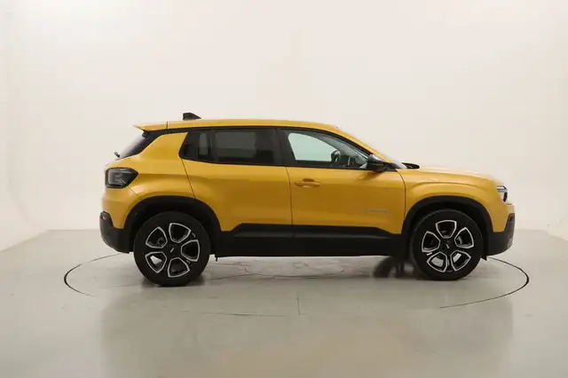 Jeep Avenger view 6