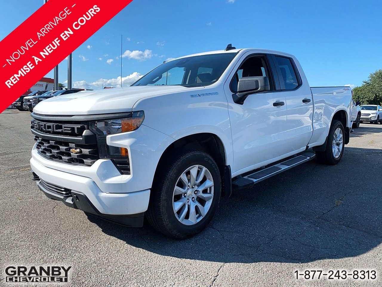 2022 Chevrolet Silverado 1500 4WD Double Cab 147  Custom