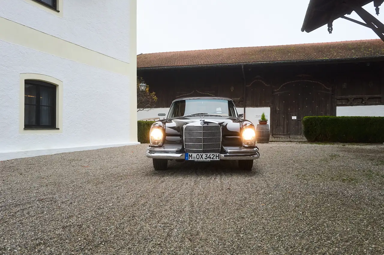 Mercedes-Benz 280 w111, foto 2