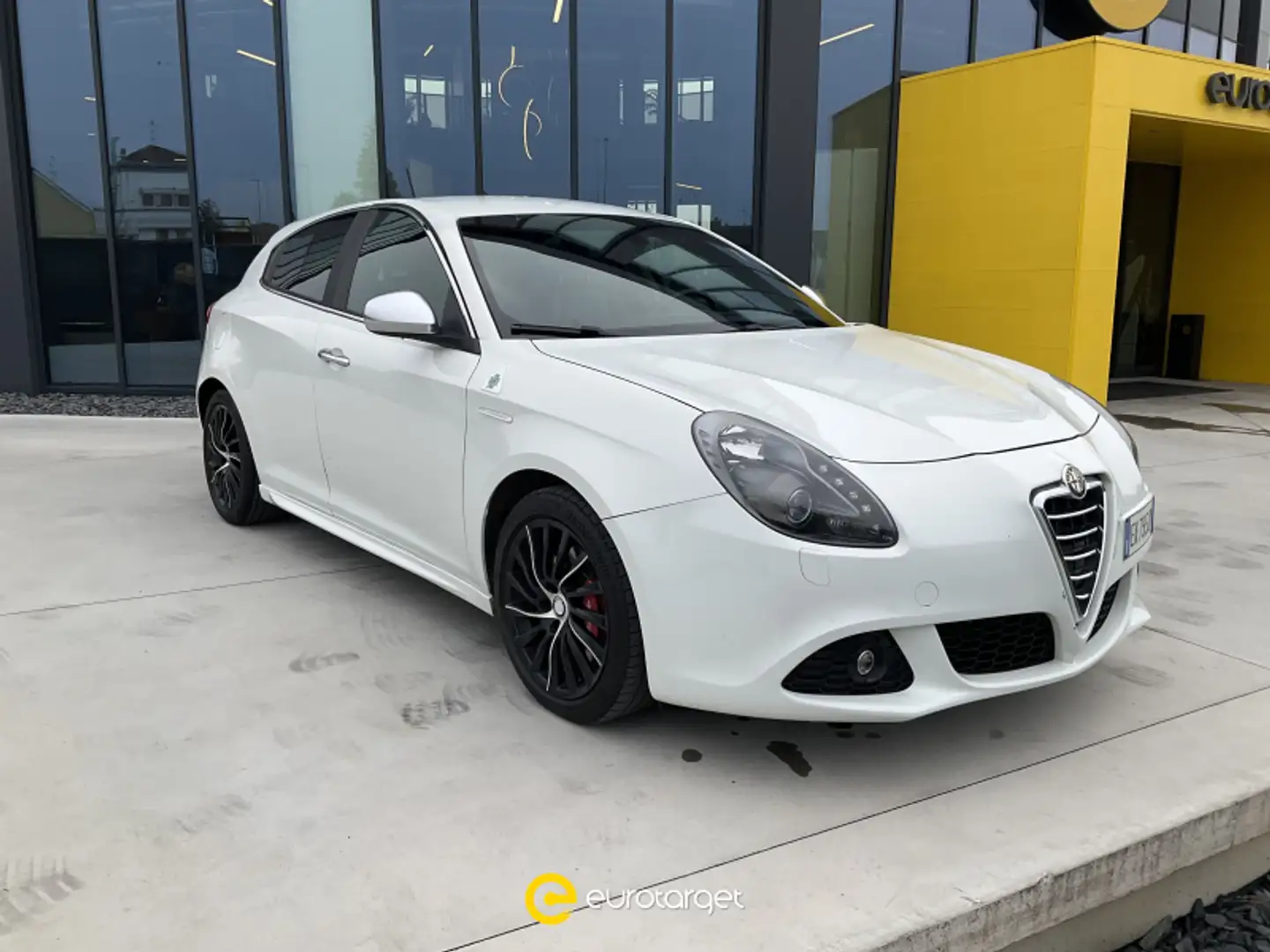 Alfa Romeo Giulietta 1750 TBi Quadrifoglio Verde Bianco - 1
