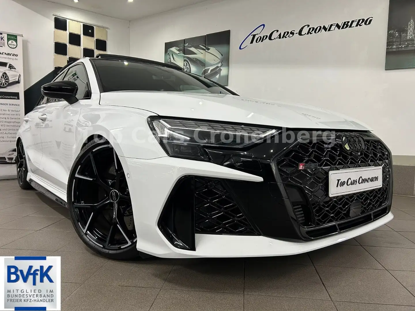 Audi RS3 Sportback*Pano*Matrix*Headup*AGA*280Kmh*KW-V3 Weiß - 1