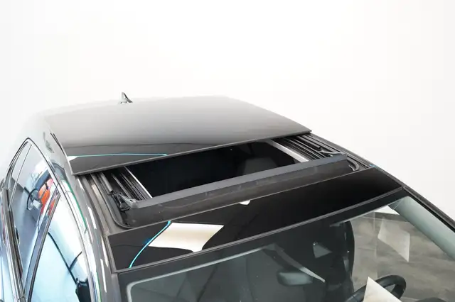 Volkswagen Golf view 21