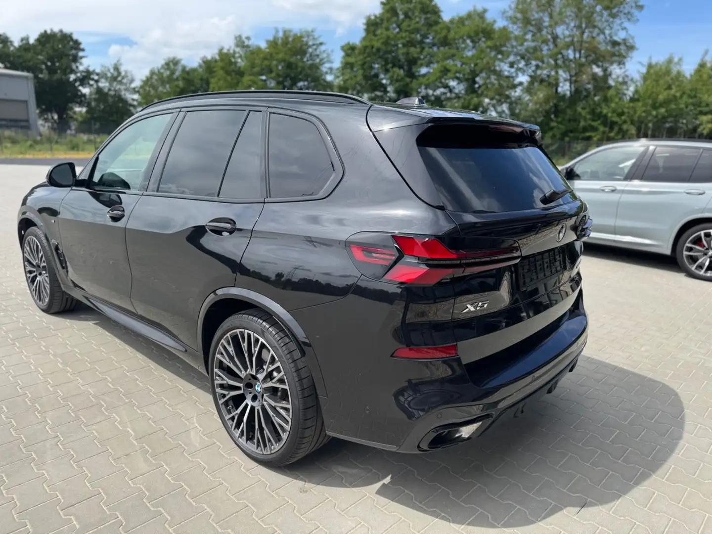 BMW X5 40d M Sport Pro -7Sitzer-2Achs-Pano-360K-22Zo Negro - 2
