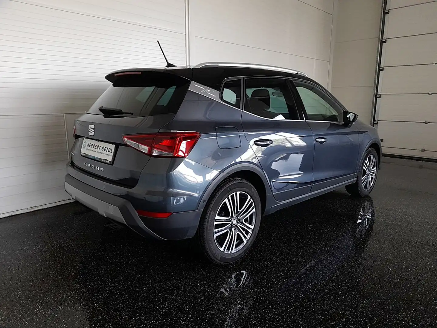 SEAT Arona Xcellence 1,6 TDI *VOLL-LED / NAVI / AHV & KAME... Grau - 2