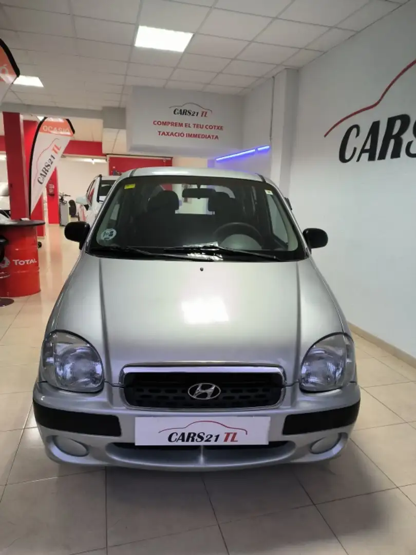 Hyundai Atos Prime 1.0 GLS Gris - 2
