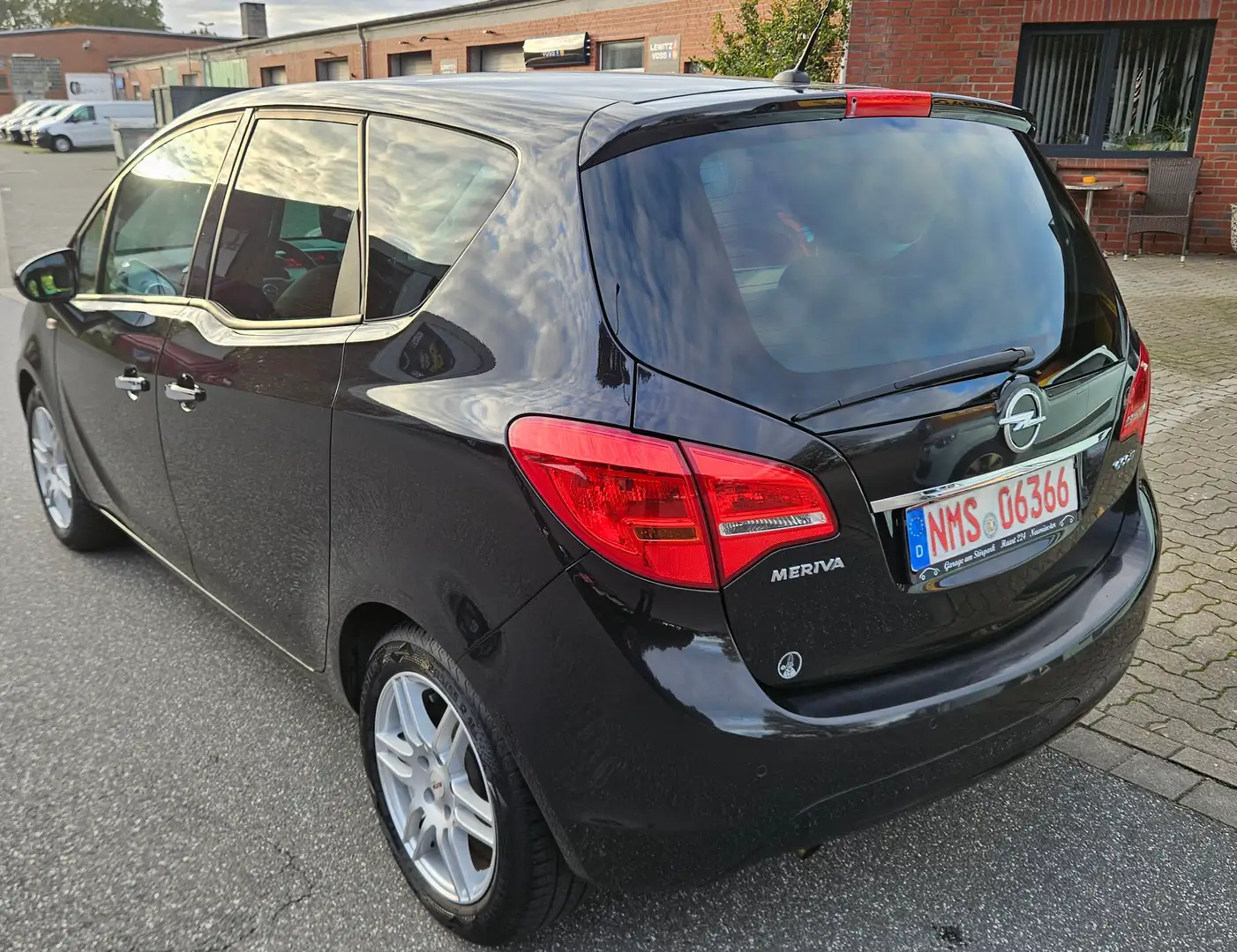 Opel Meriva 1.4 ecoflex Selection ALLWETTEREIFEN-TÜV&AU NEU Schwarz - 2