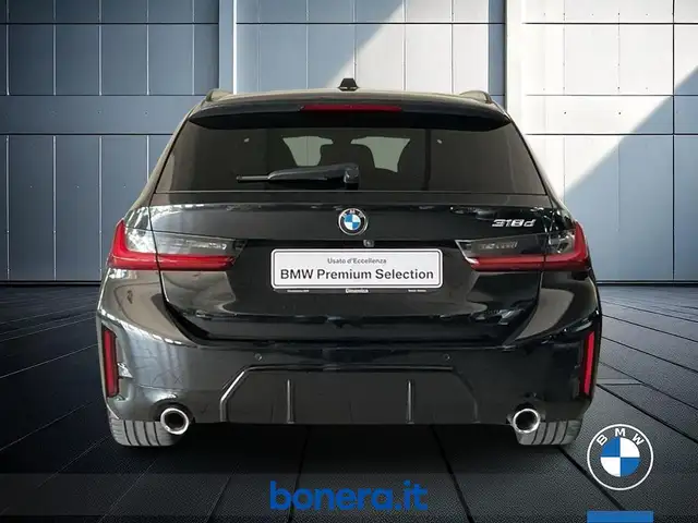 BMW 3 Series view 7