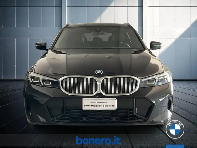 BMW 3 Series view 3