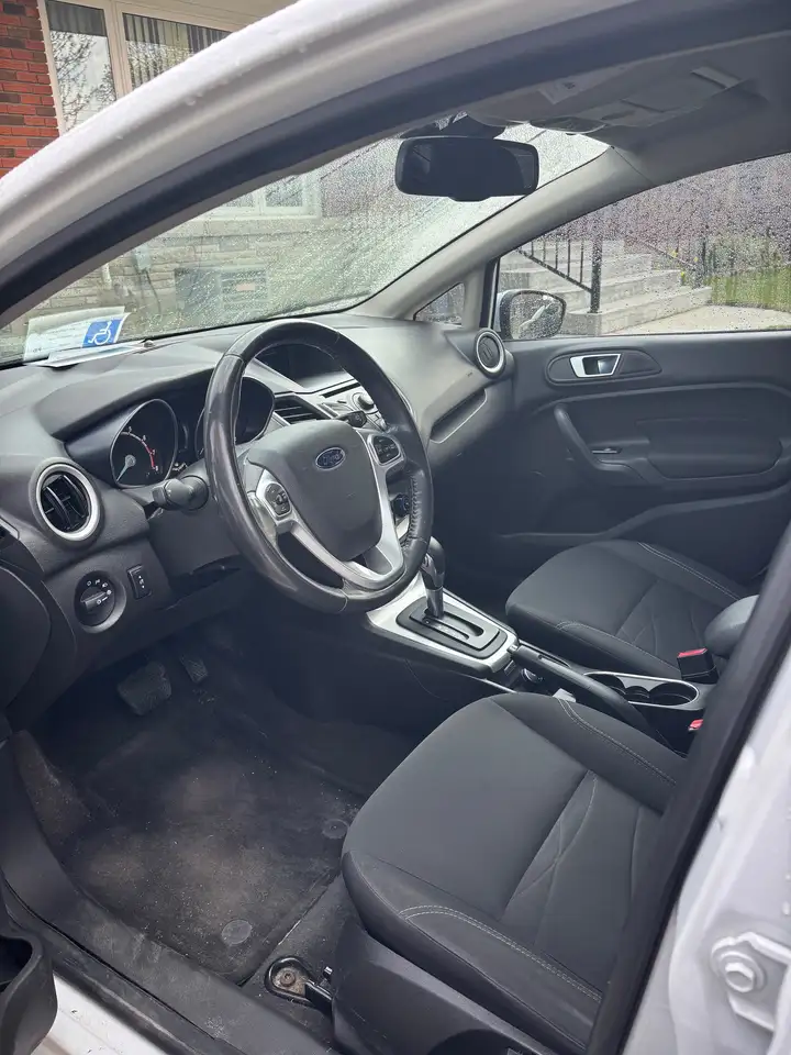 Ford Fiesta снимка Ford Fiesta