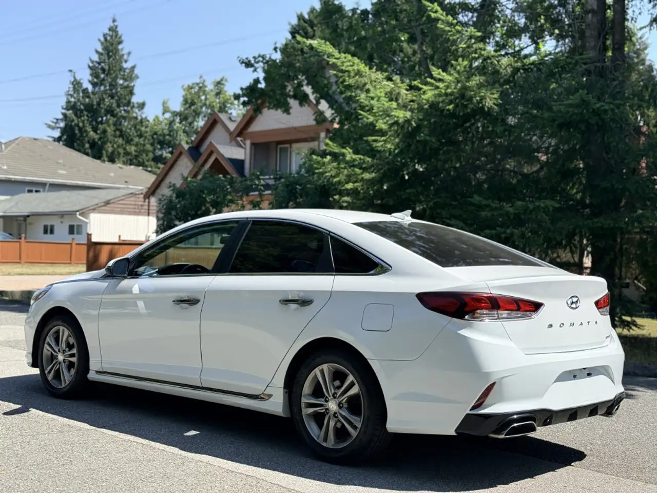 Hyundai SONATA photo Hyundai SONATA