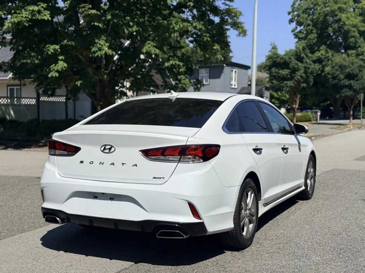 Hyundai SONATA photo Hyundai SONATA