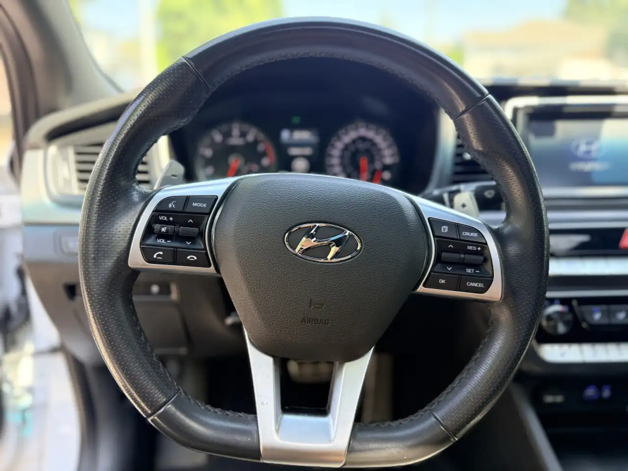 Hyundai SONATA photo Hyundai SONATA