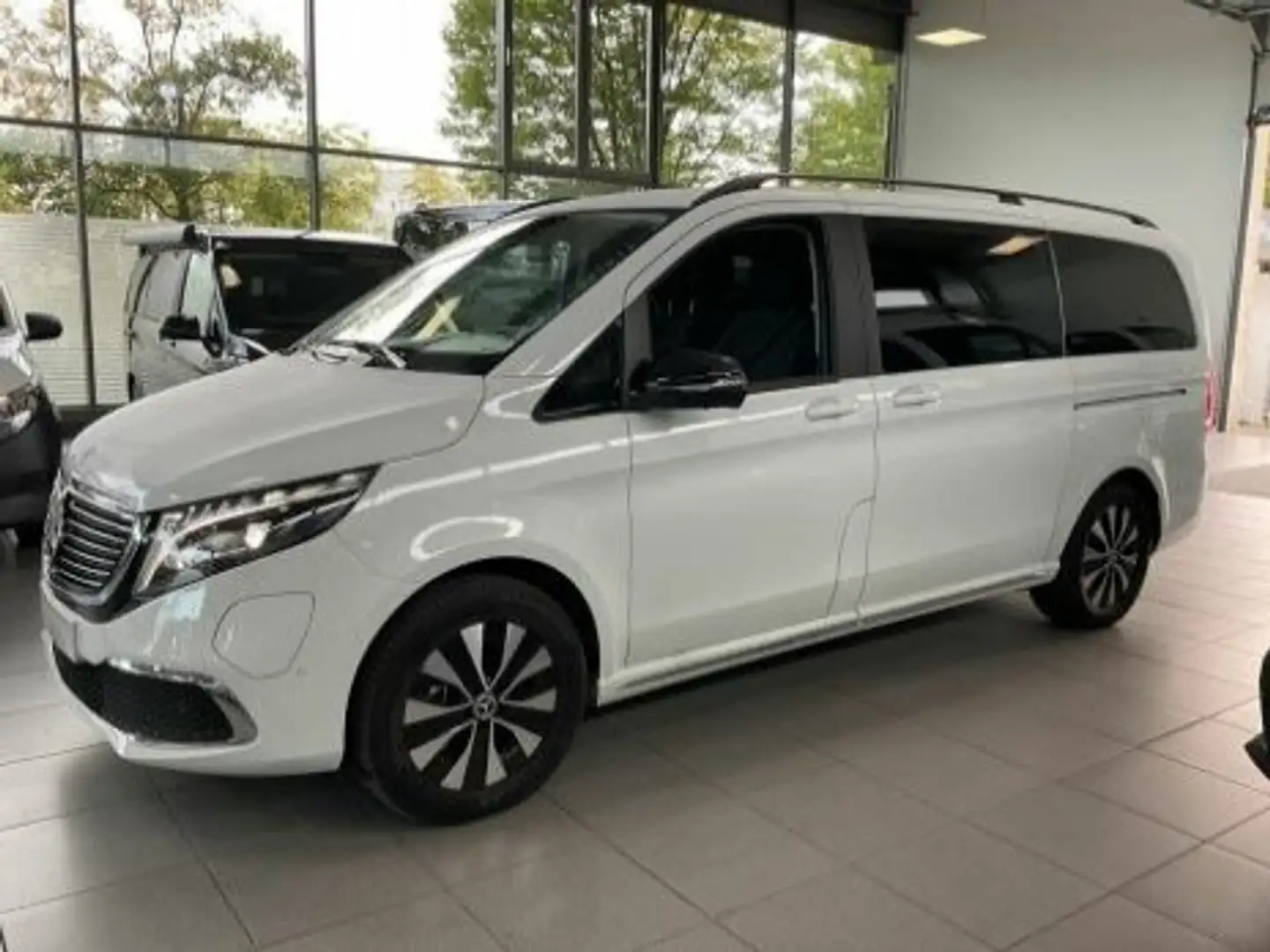 Mercedes-Benz EQV 250 EQV 250 Lang Navi Pano 360° LED ILS Tisch-P. SHZ Weiß - 2