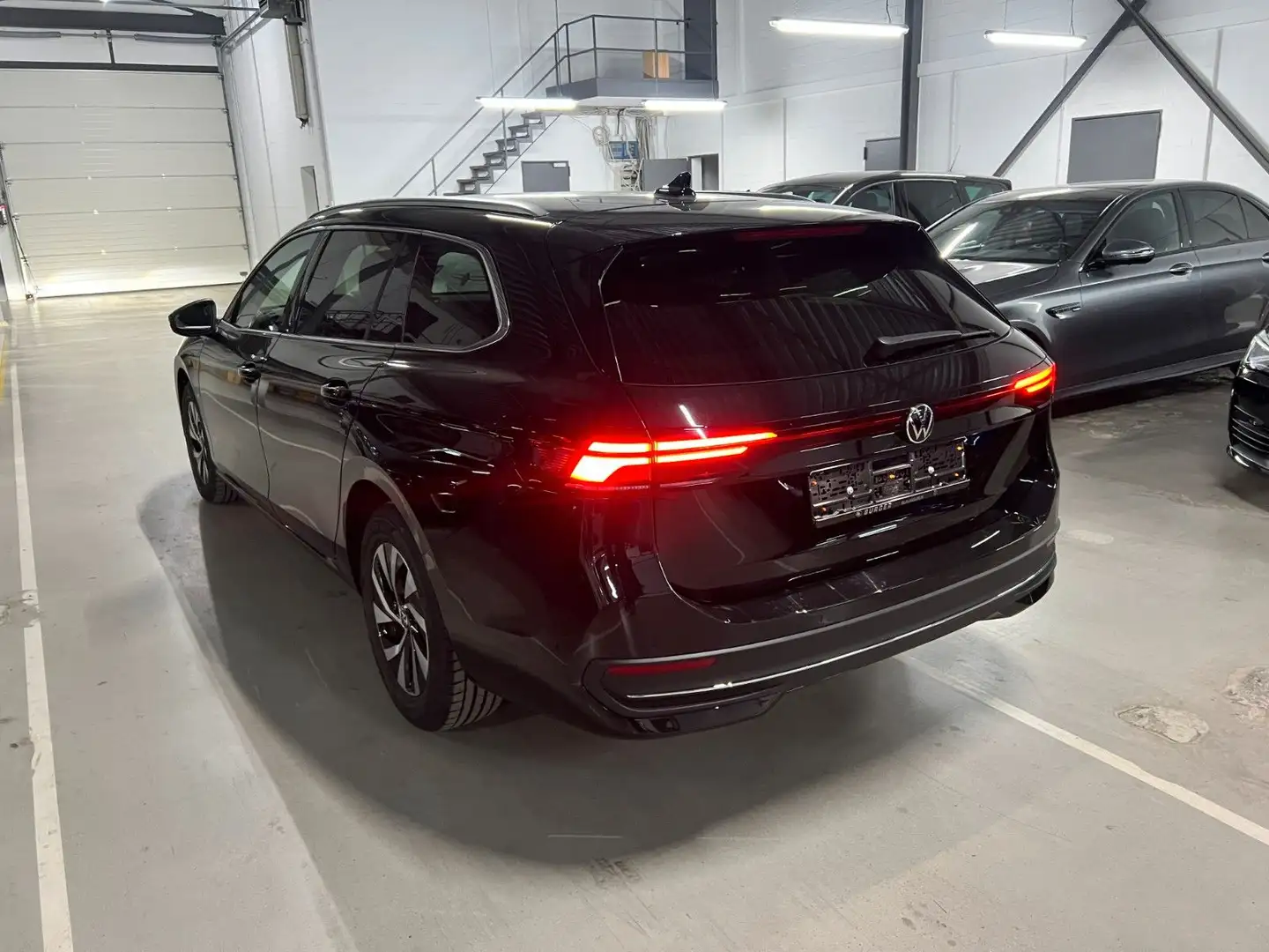 Volkswagen Passat Variant ACC*LANE*SIDE*HUD*KAMERA*VIRTUAL Schwarz - 2