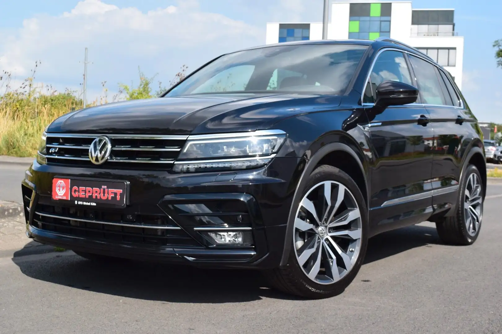 Volkswagen Tiguan Highline BMT/Start-Stopp 4Motion R-Line Negro - 1