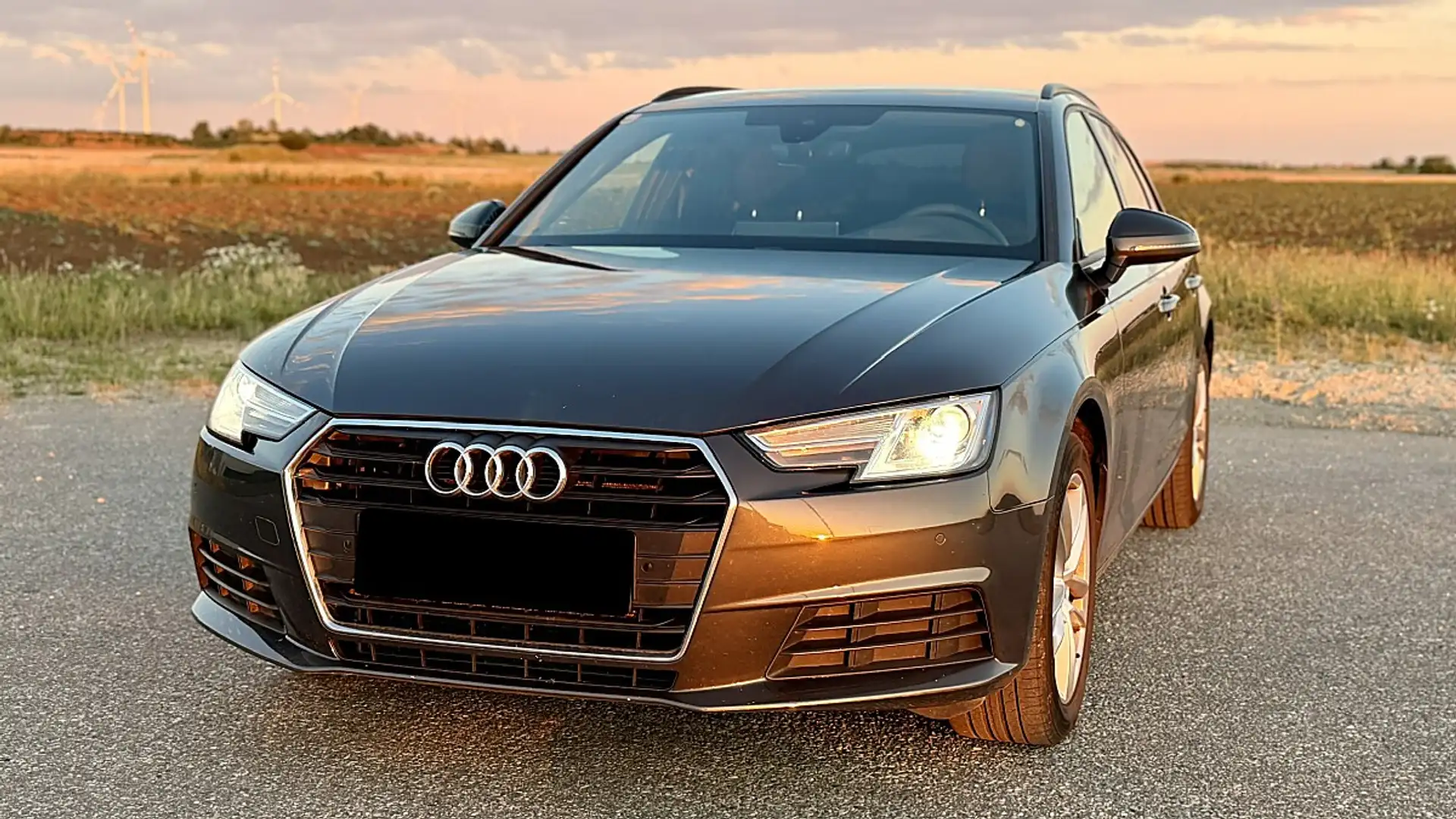 Audi A4 Avant 2.0 TDI 190 PS • S-tronic • Automatik • T... Grau - 1