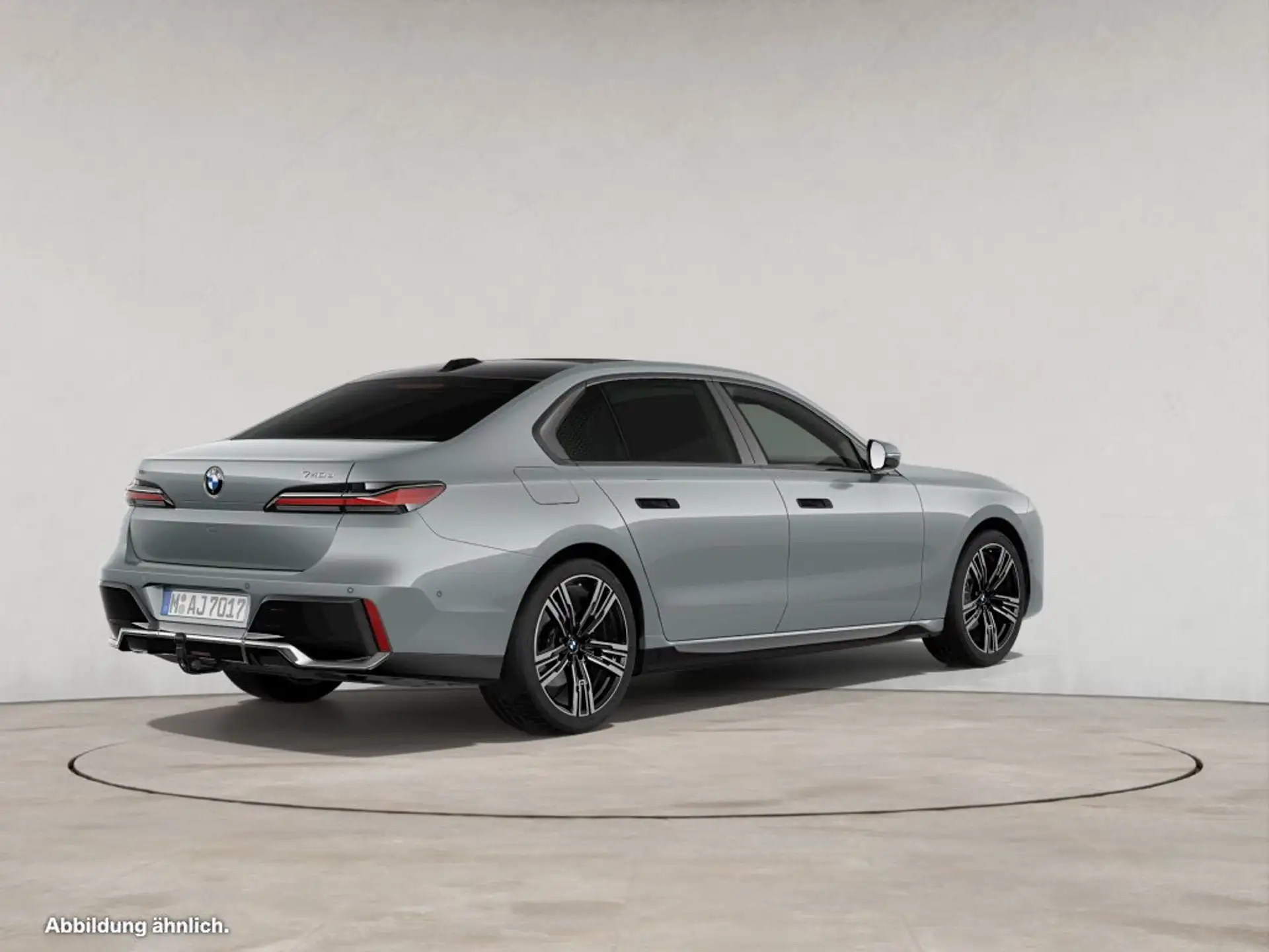 BMW 7 Series 740d 2025 회색 사진 2