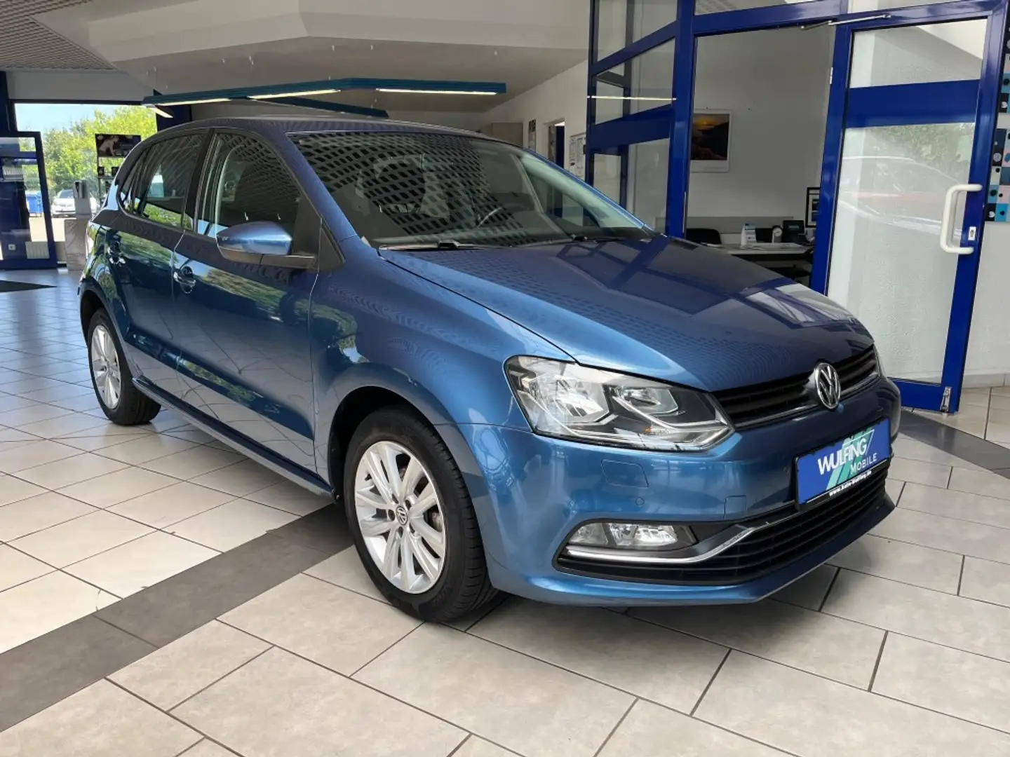 Volkswagen Polo 1.2 TSI Bluemotion Comfortline, aus 1. Hand Blauw - 1