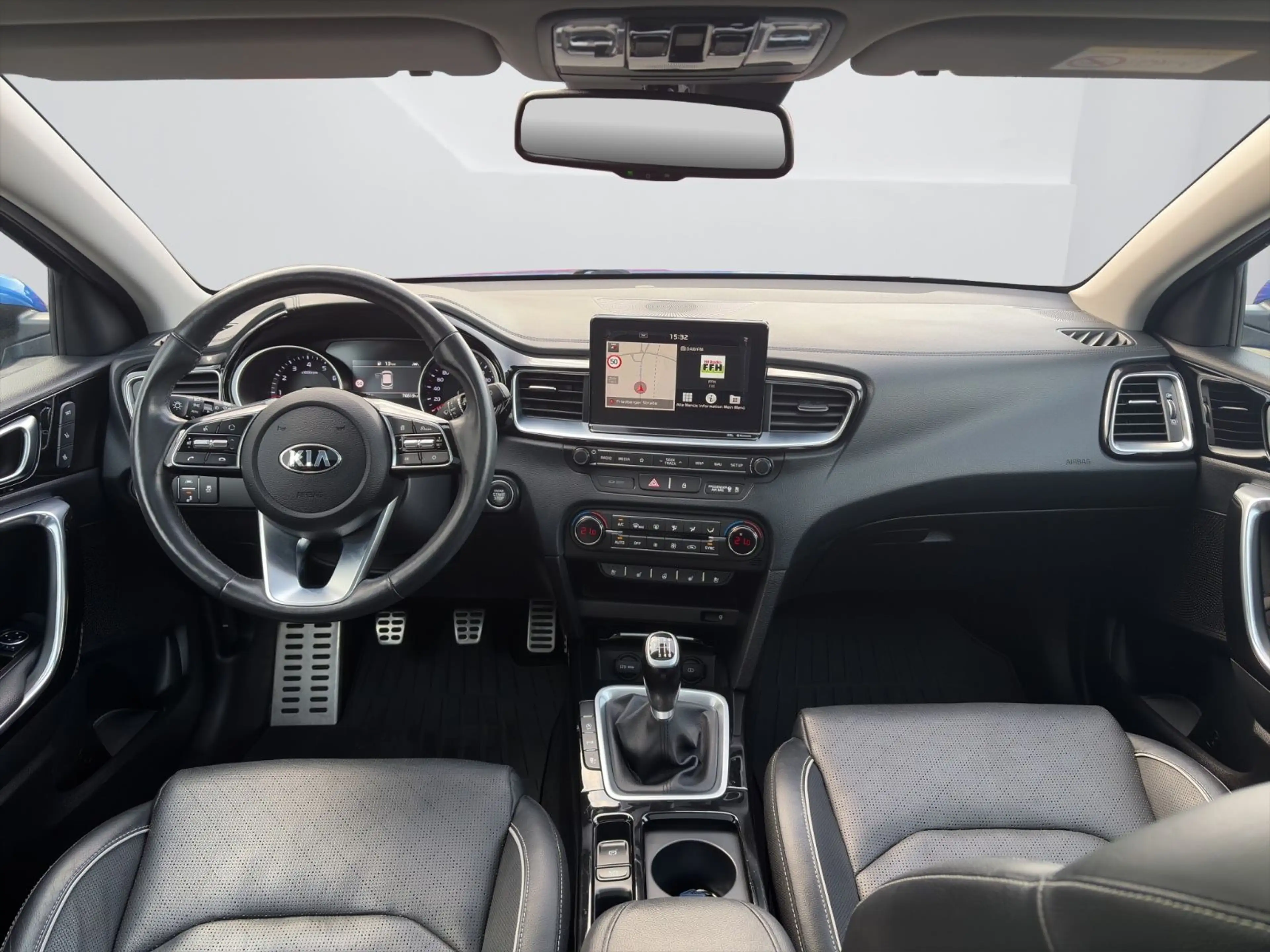 Kia Ceed / cee'd Ceed 1.4T Platinum Edition*Navi*TWW*SHD*JBL*PDC — photo 13