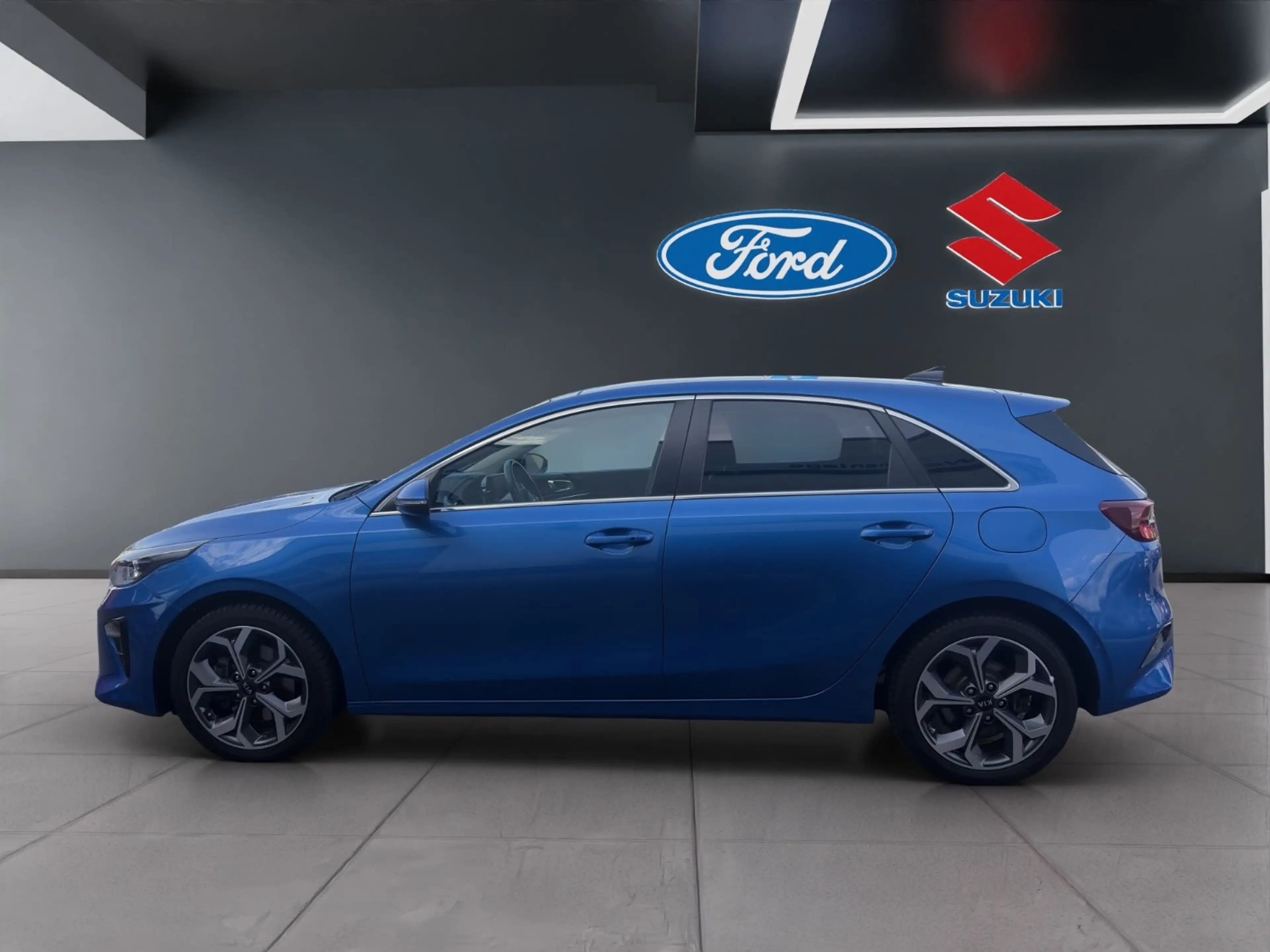 Kia Ceed / cee'd Ceed 1.4T Platinum Edition*Navi*TWW*SHD*JBL*PDC — photo 9