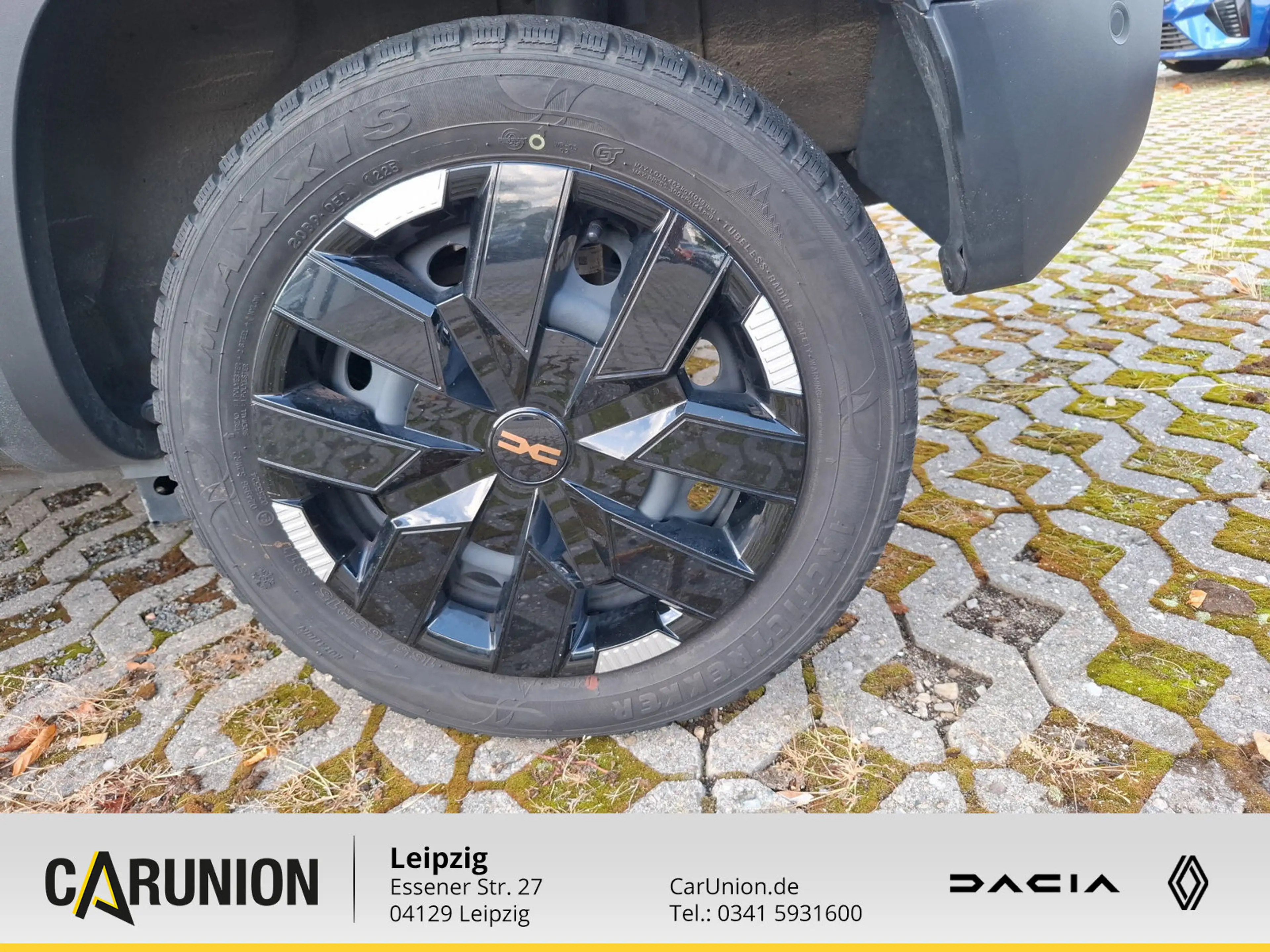 Dacia Spring Extreme electric 65 — photo 11