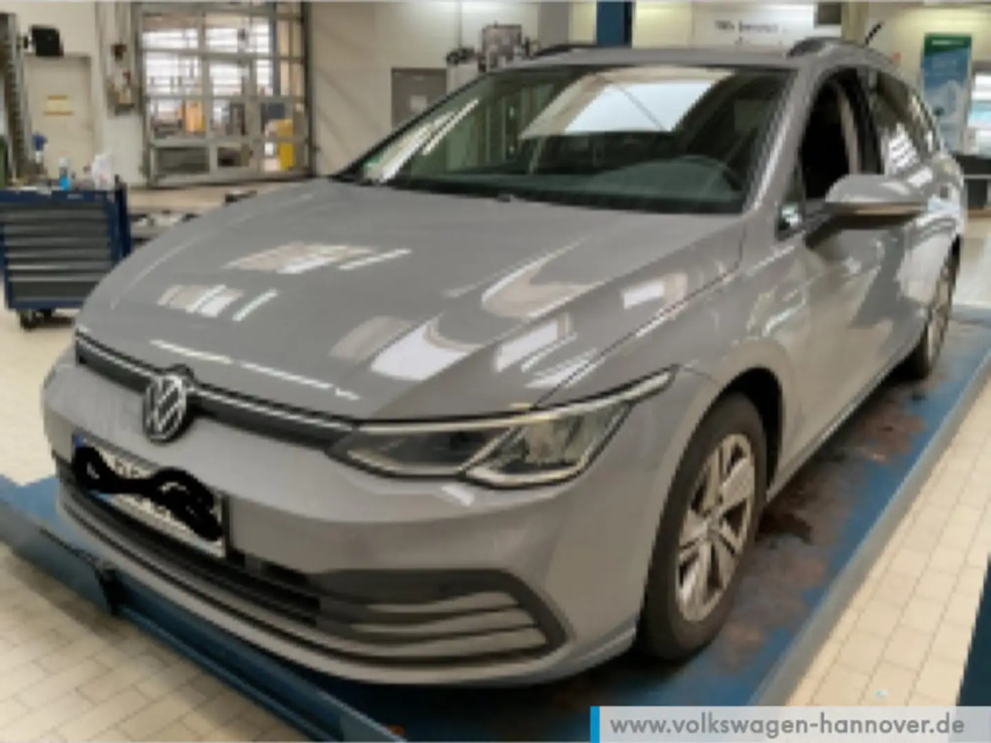 Volkswagen Golf VIII 1.5 TSI Life Navi ACC Navi LED SHZ PDC Grau - 2