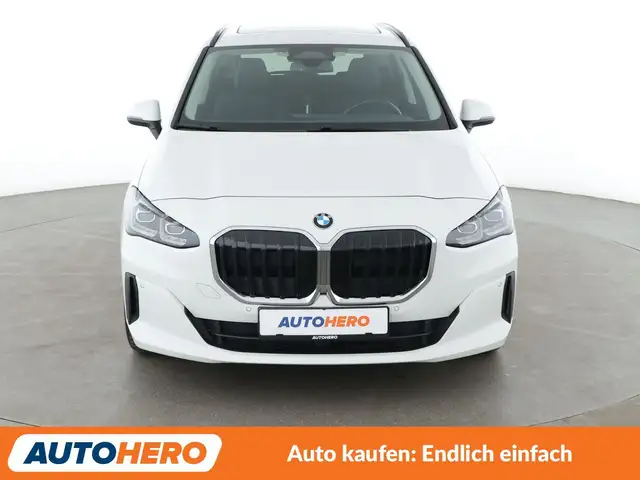 BMW 2 Series view 9