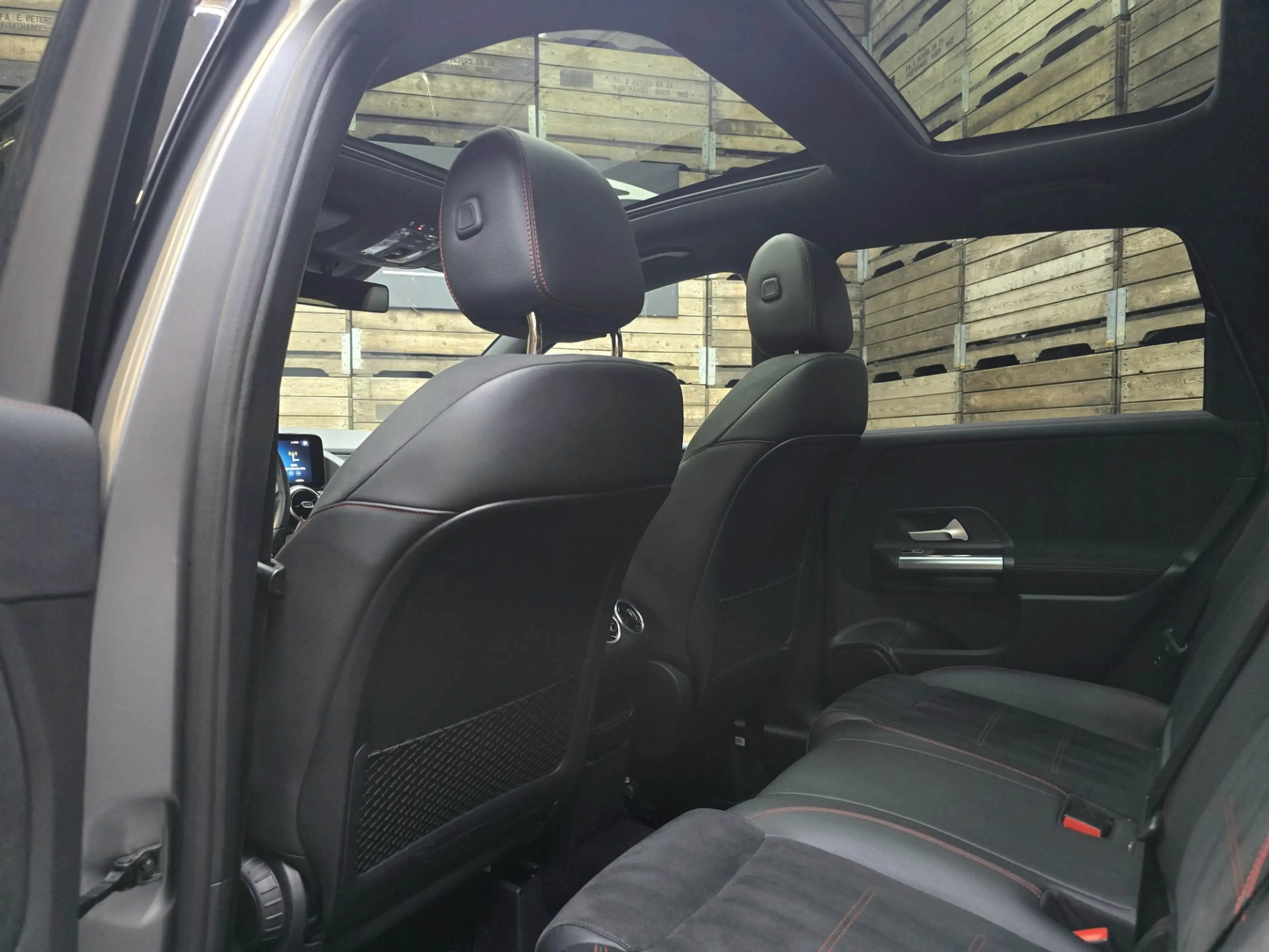 Mercedes-Benz B 200 Business Solution AMG Navi Camera Trekhaak Clima C — photo 7