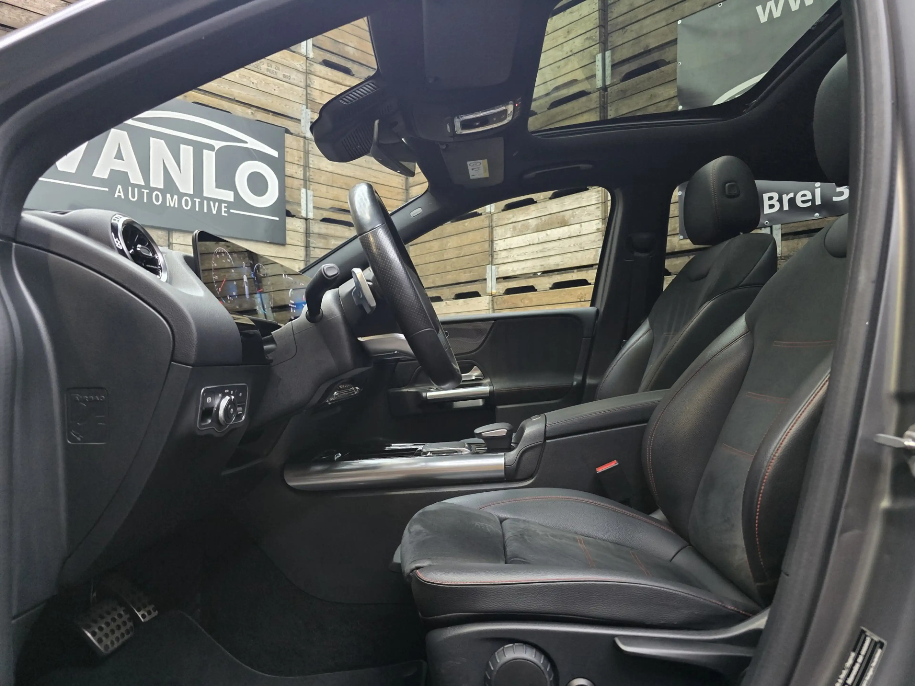 Mercedes-Benz B 200 Business Solution AMG Navi Camera Trekhaak Clima C — photo 5