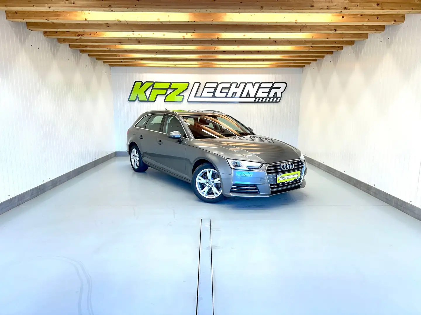 Audi A4 Avant 2.0 TDI S-tr. "sport" VIRTUAL*R-KAM*SITZH Grau - 1