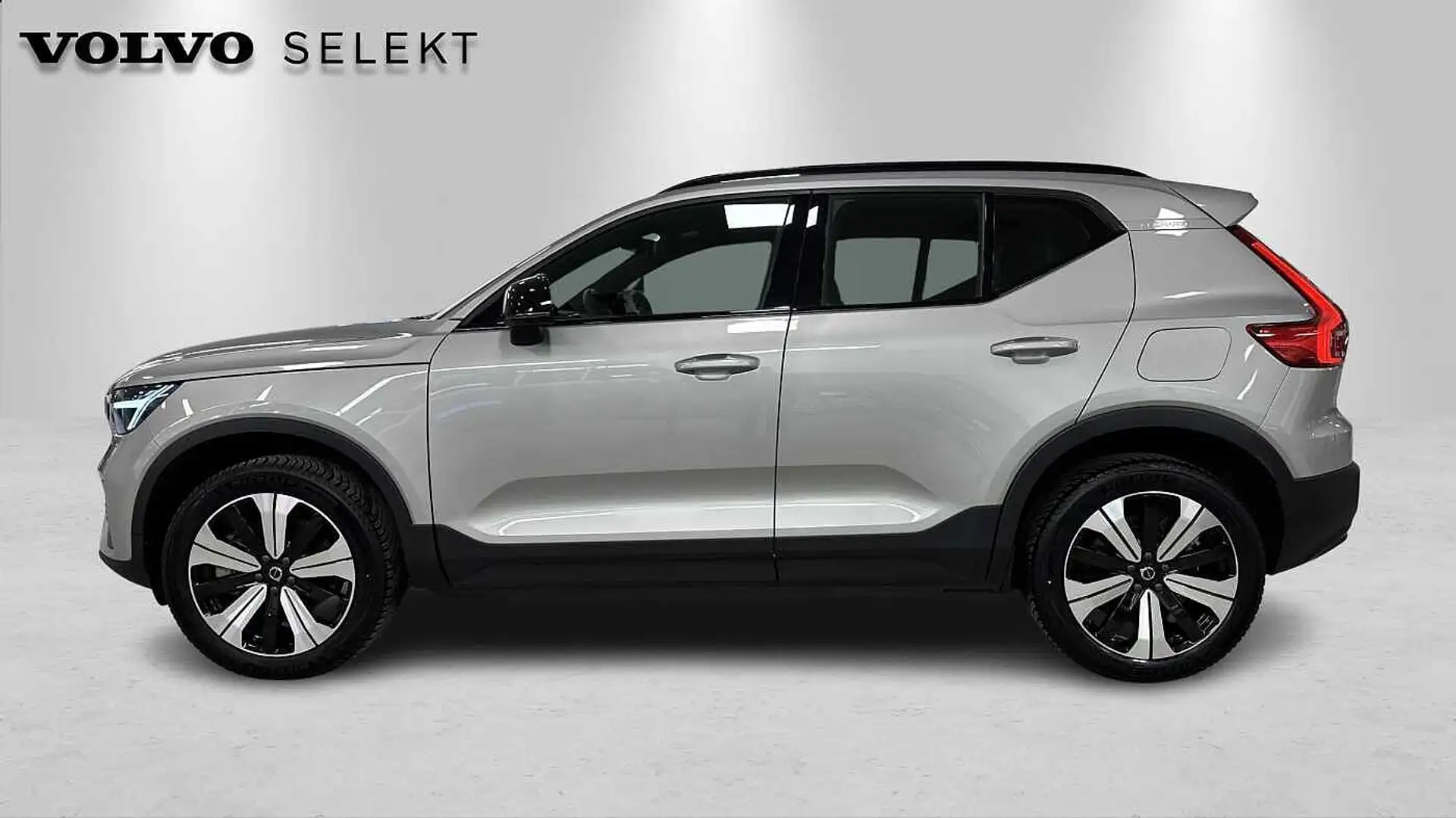 Volvo XC40 69kWh Recharge Plus, Single Motor Argent - 2