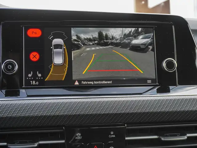 Volkswagen Golf view 13