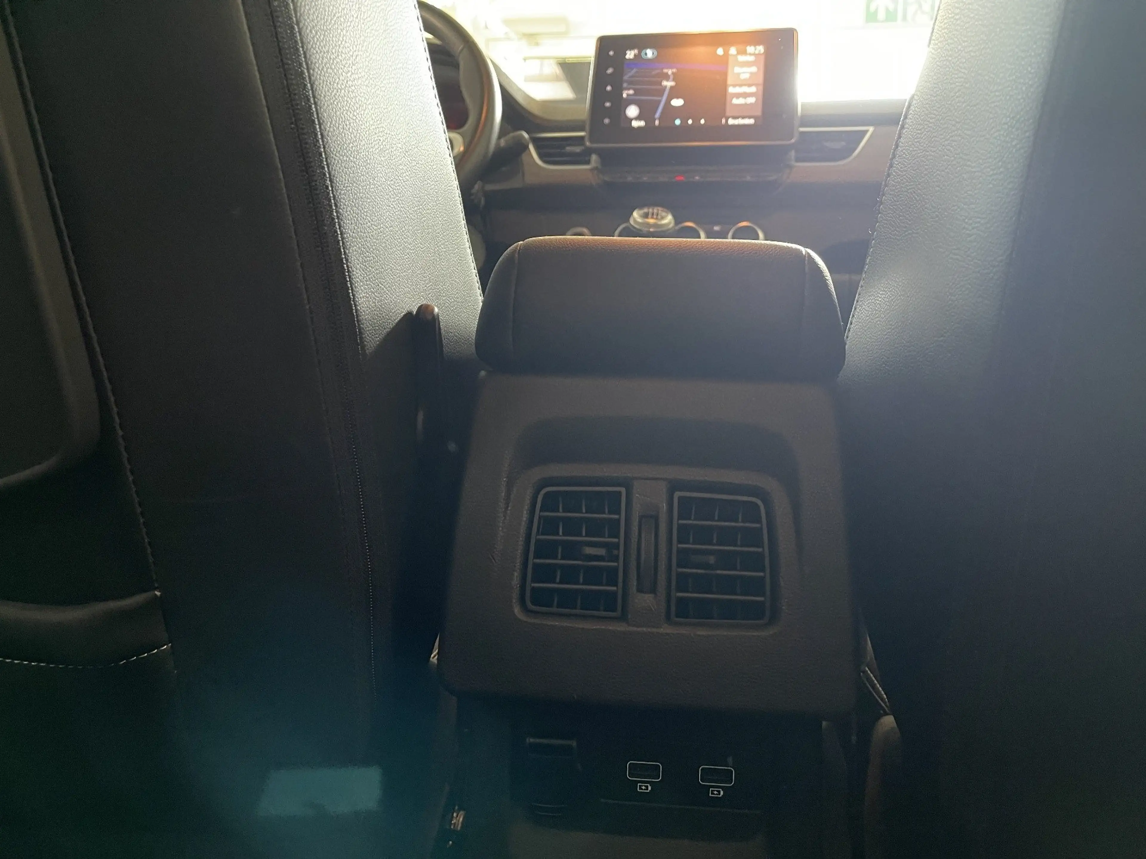Renault Kangoo PKW TECHNO TCe 130 PS gepflegt! — photo 14
