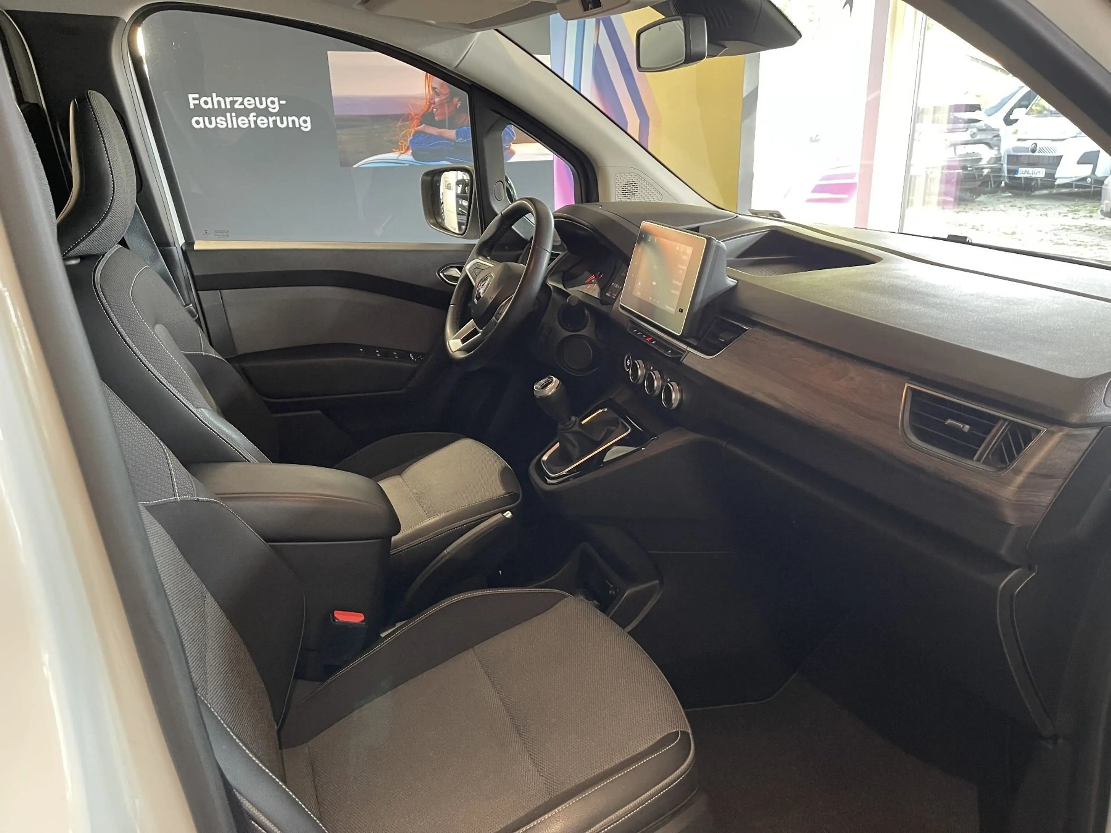 Renault Kangoo PKW TECHNO TCe 130 PS gepflegt! — photo 8