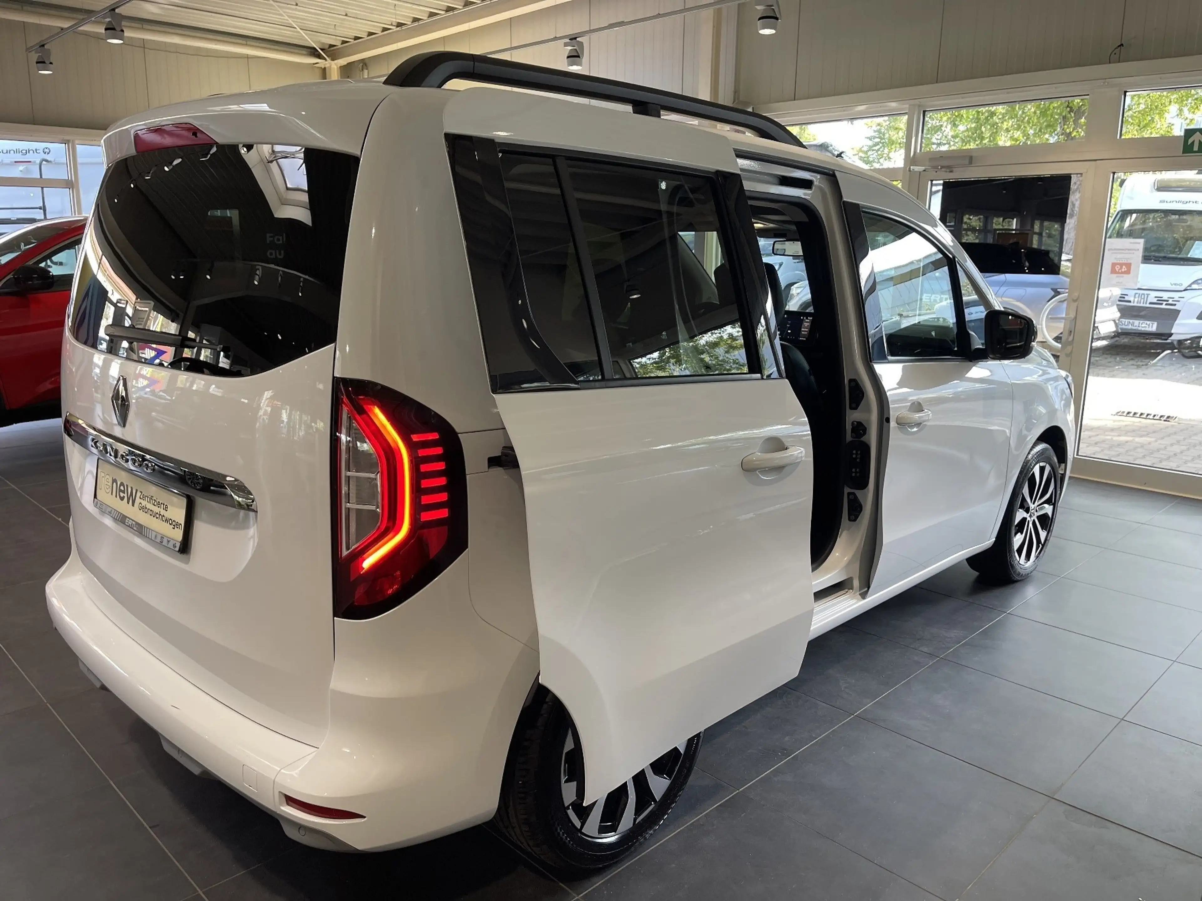 Renault Kangoo PKW TECHNO TCe 130 PS gepflegt! — photo 12