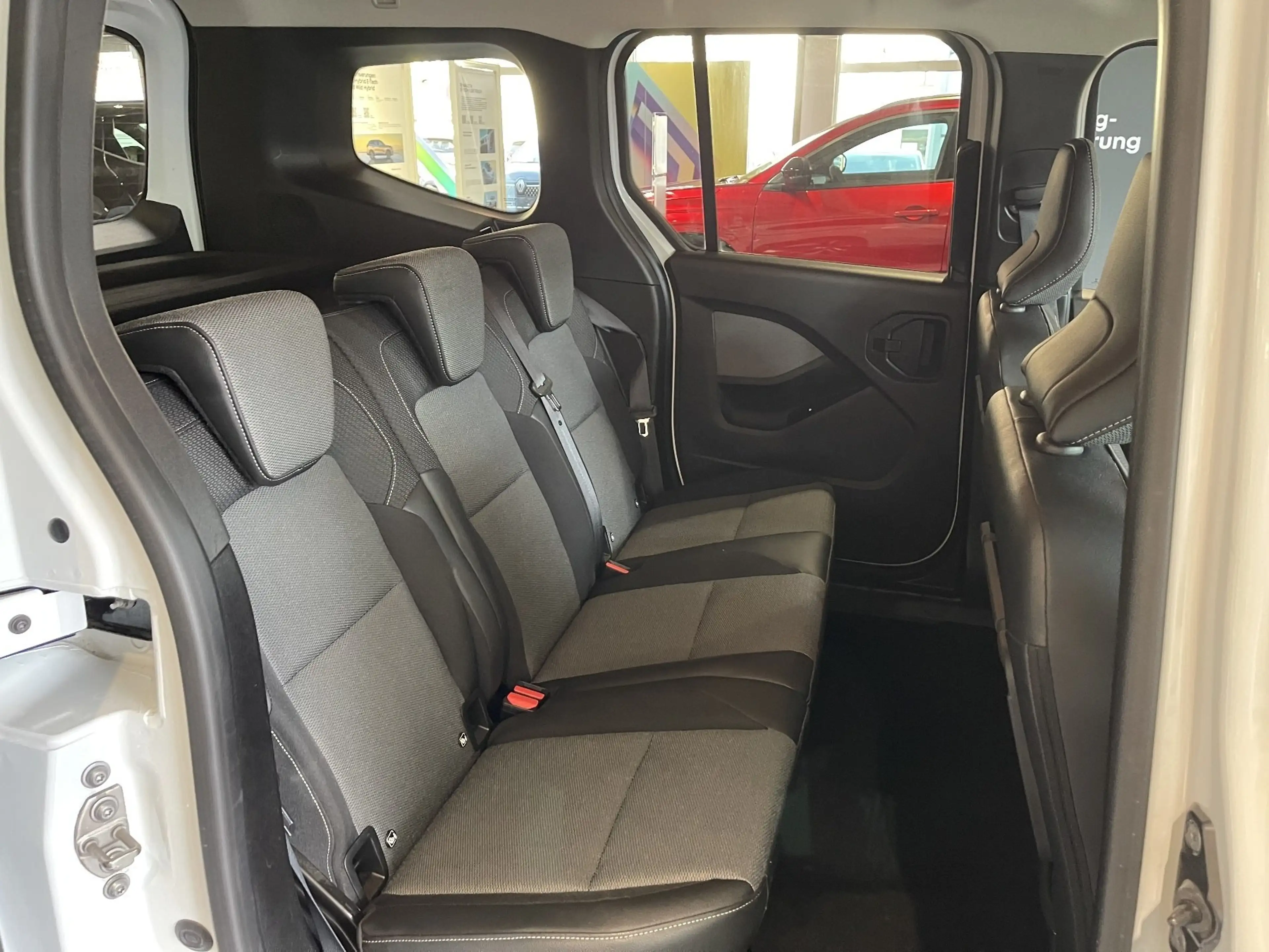 Renault Kangoo PKW TECHNO TCe 130 PS gepflegt! — photo 11