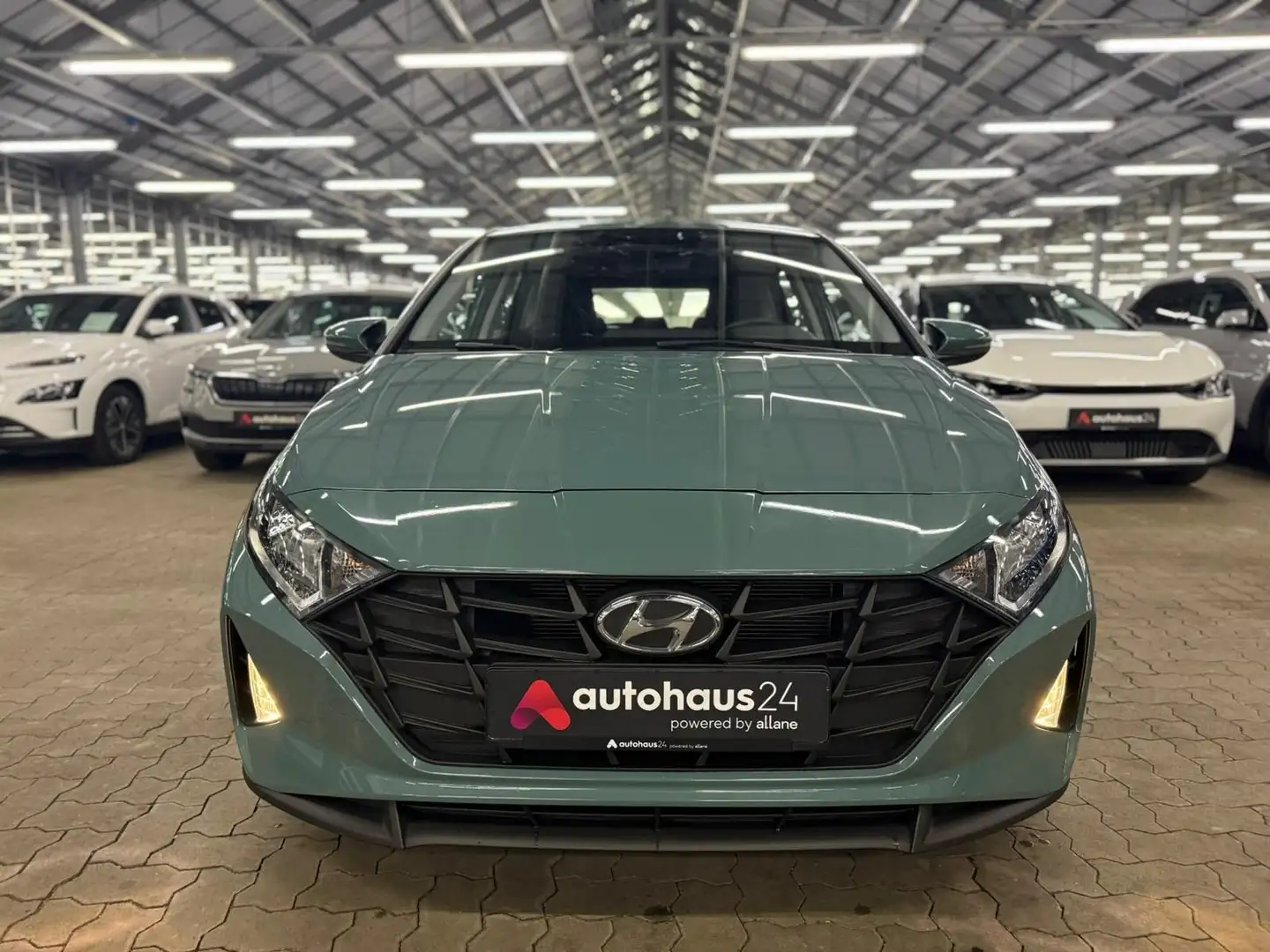 Hyundai i20 1.2 Select  Klima|Bluetooth|DAB Grün - 2