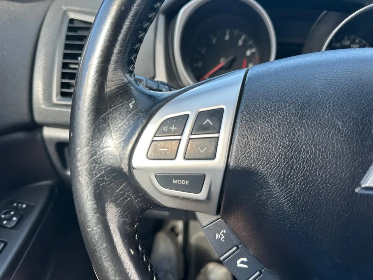 Mitsubishi RVR снимка Mitsubishi RVR